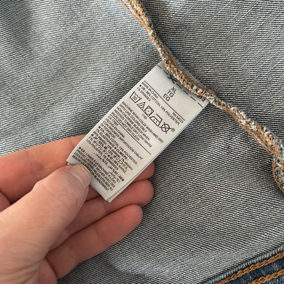Old Navy Jean Jacket Size XL - Picture 9 of 9